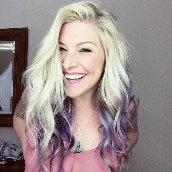 Meet your Posher, Cassandra - Picture 1 of 1